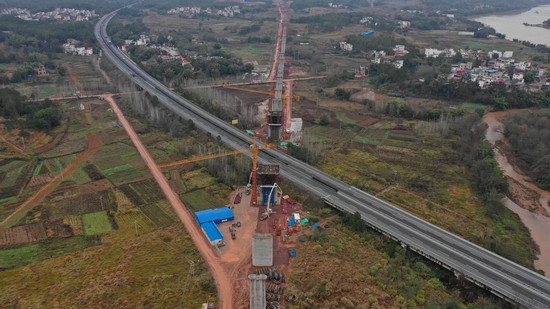 贛深高鐵2標鐵建大橋局